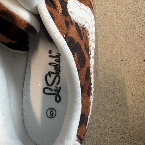 La Sholah Leopard Print Sneakers - Picture 3 of 3